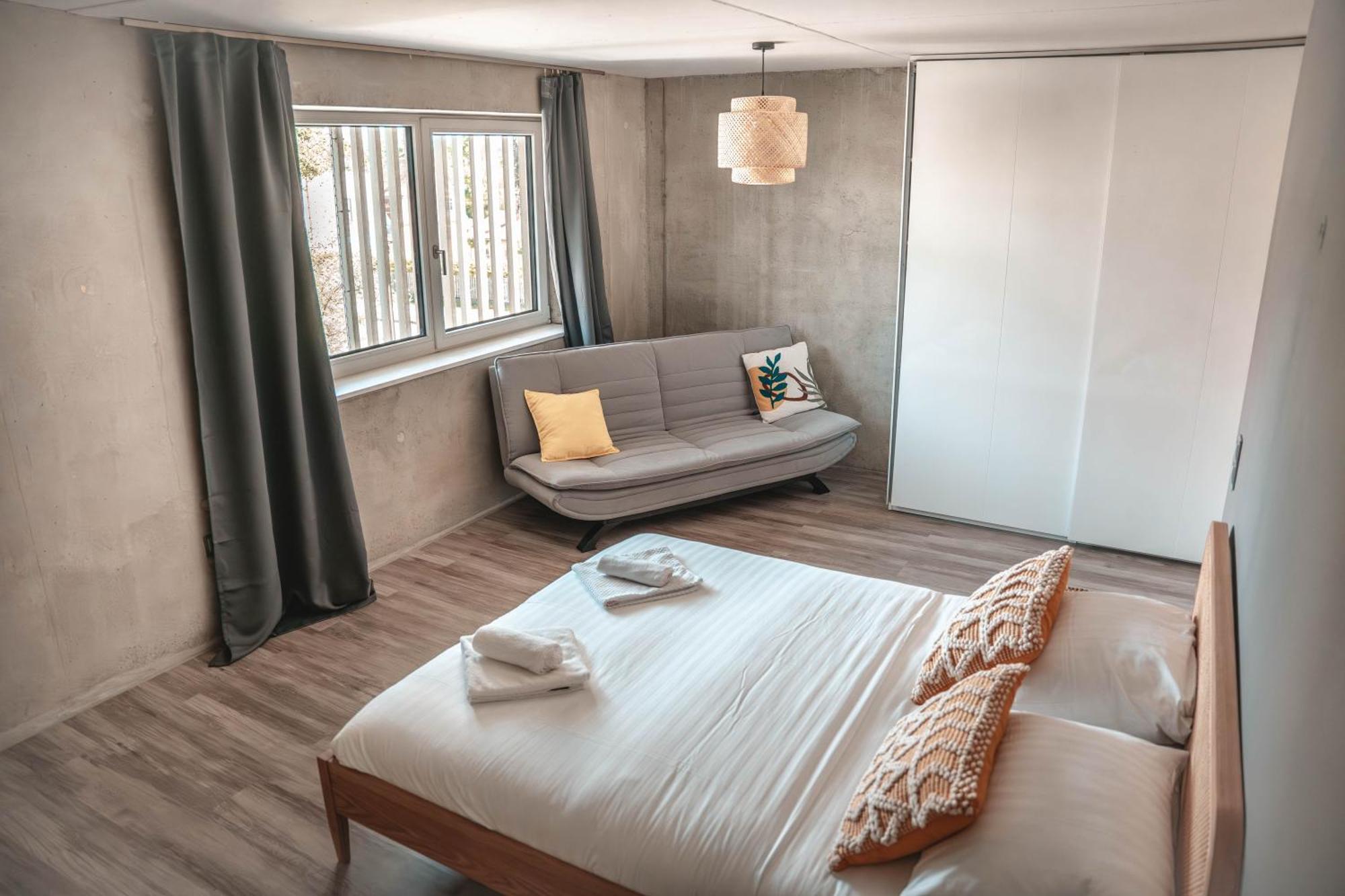 Sunset Club - Loft - 155 M2 Sichtbeton - Zentral Apartment Memmingen Ngoại thất bức ảnh
